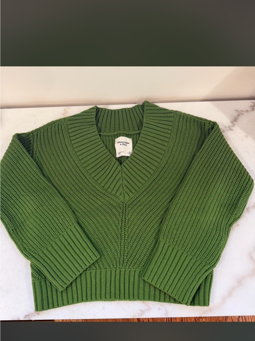 XS Abercrombie & Fitch Green V-Neck Ribbed Sweater